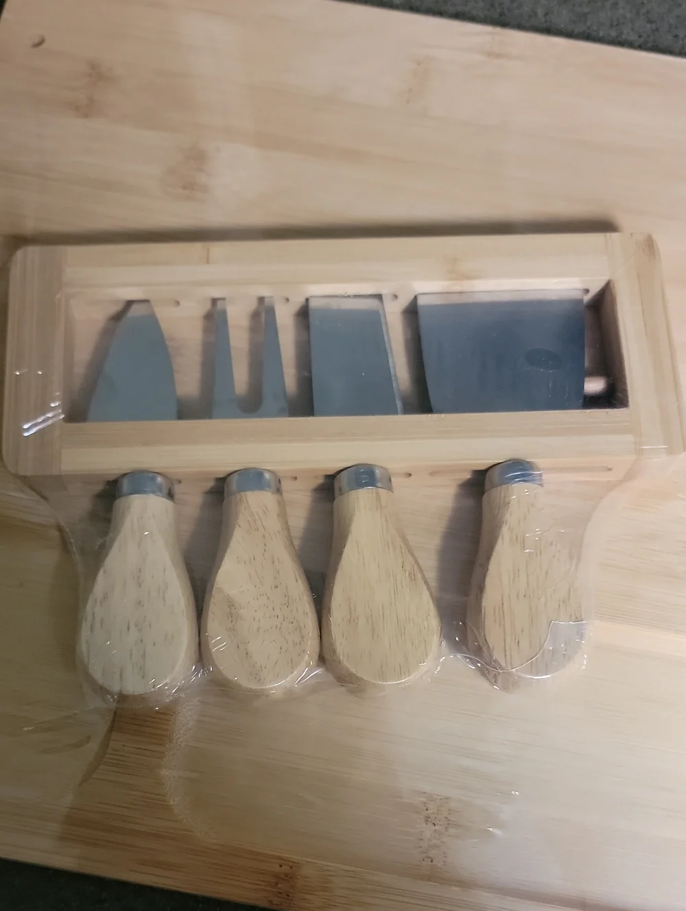 Bamboo Charcuterie Board With Knife Set